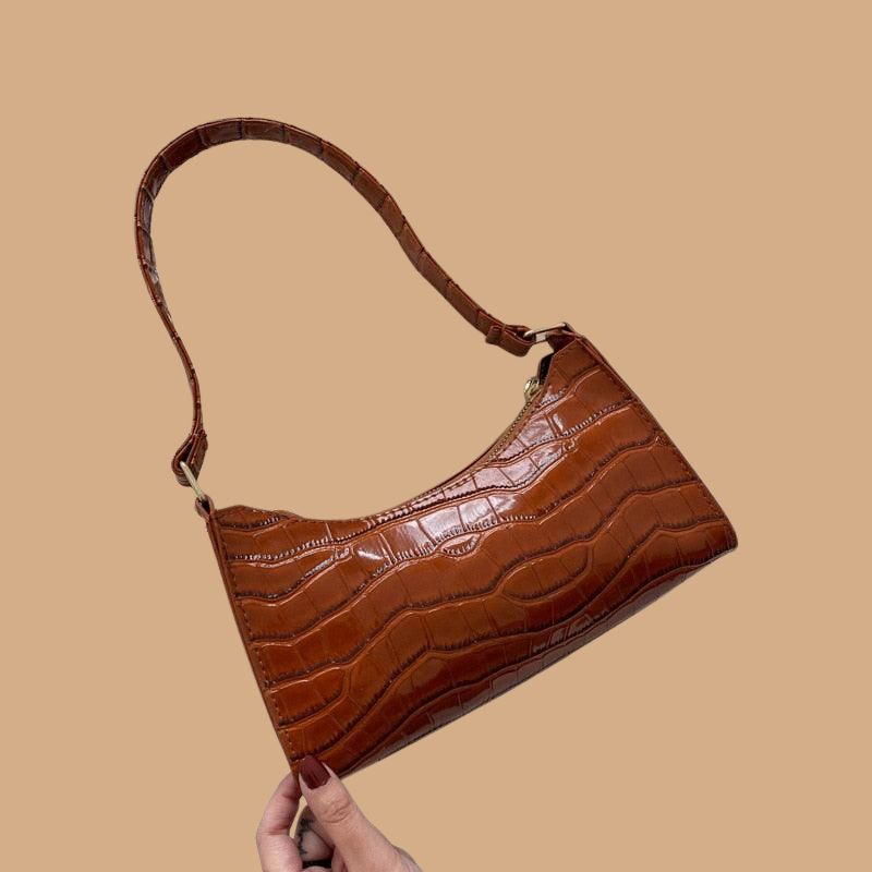 Women’s Handbag with Top Zip Closure