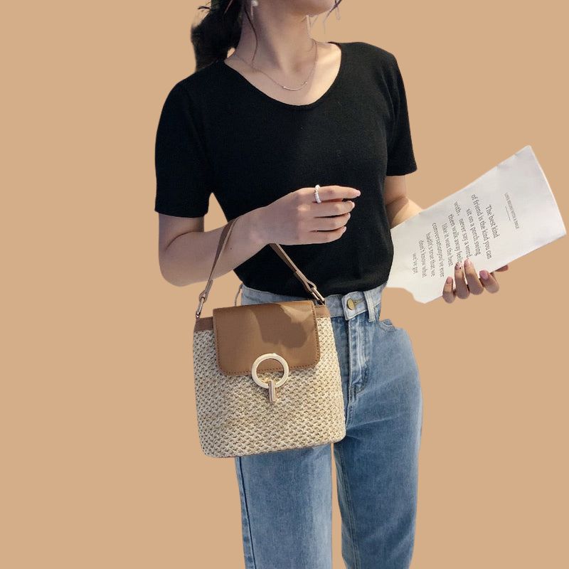 Women’s Straw Handbag with Large Shoulder Straps and Spacious Interior